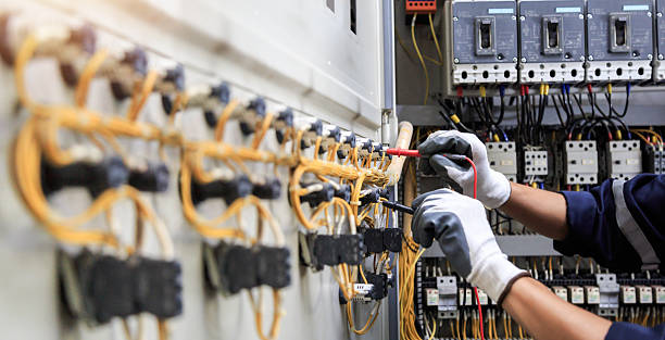 Professional Electrician technician working in Cabin John, MD